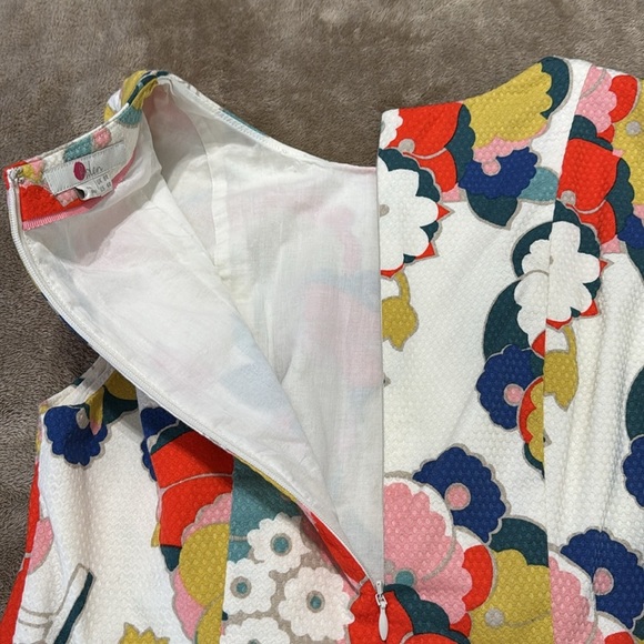 Boden Mod Pocket Floral Patterned Shift Dress - Picture 8 of 10